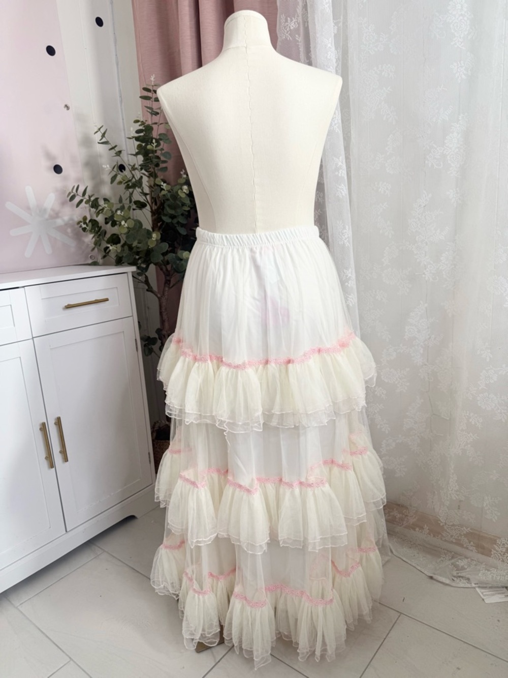 Sugar Thrillz Tiered White Tulle Maxi Skirt with Pink Trim BIN#5 - Picture 3 of 7
